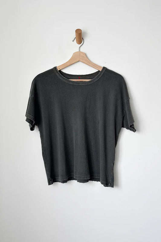 LE BON SHOPPE Vintage Fille Tee - Washed Black