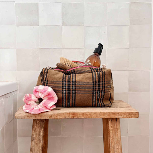 ROSE IN APRIL Wash Bag - Tan Tartan