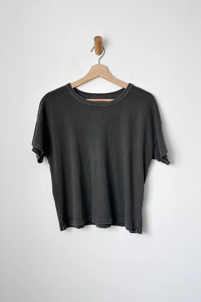 LE BON SHOPPE Vintage Fille Tee - Washed Black